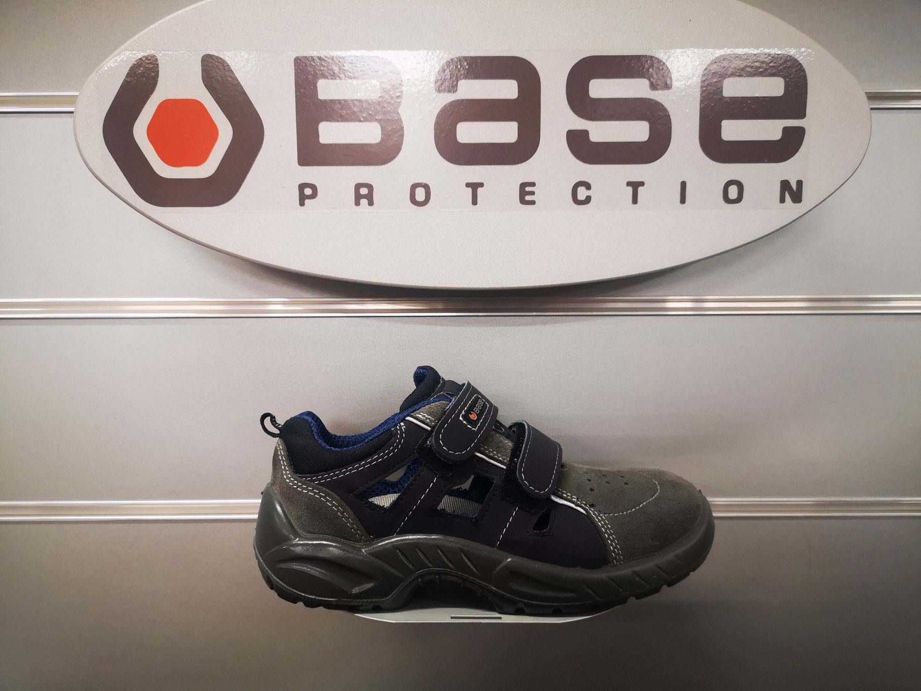 BASE PROTECTION SANDALO CENTRAL S1P